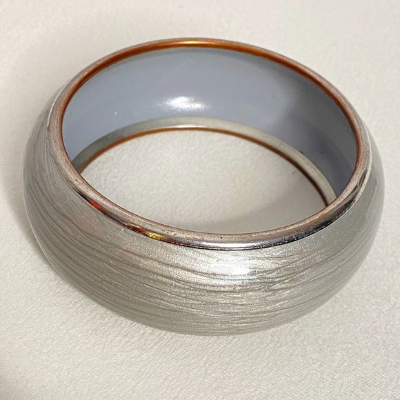 Chunky Bangle Bracelet Heather Gray Pattern Silver Tone Trim - Picture 3 of 8